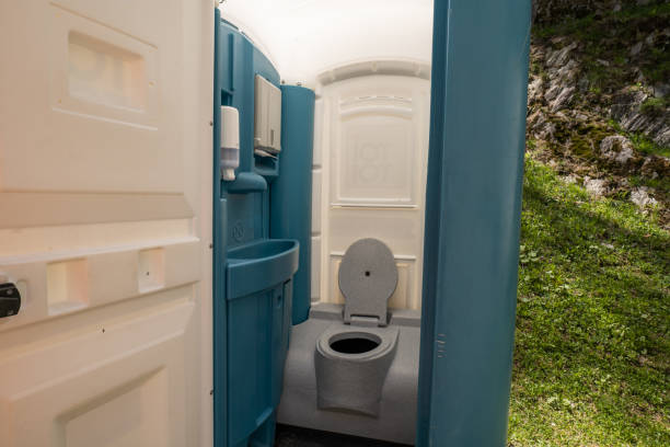 Portable Toilet Options We Offer in Oak Grove, MS